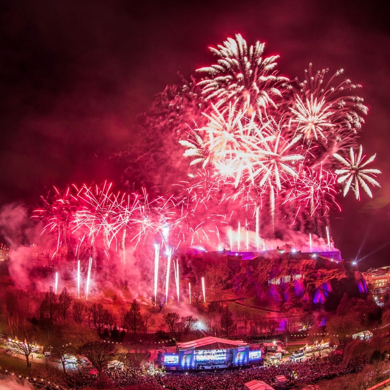 Edinburgh Hogmanay Midnight Moment c Keith Valentine