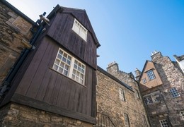 Bakehouse Close and Tweeddale Court