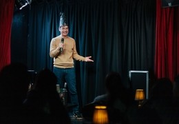 Smoke & Mirrors Theatre Pub