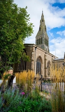 An outdoor view of Leicester Cathedral