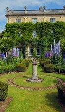 Sundial Garden, Highgrove Gardens 