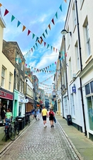 People walking along Green Street