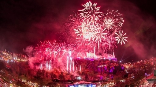 Edinburgh Hogmanay Midnight Moment c Keith Valentine