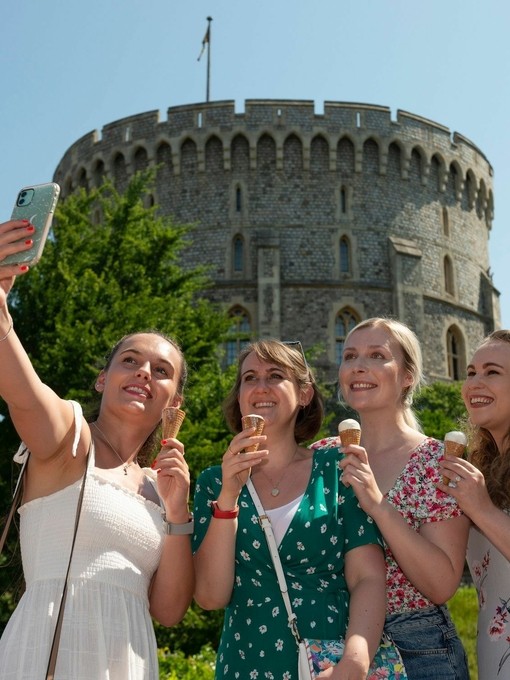 Visitors with ice cream, Windsor Castle