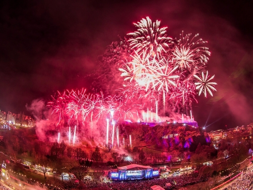 Edinburgh Hogmanay Midnight Moment c Keith Valentine