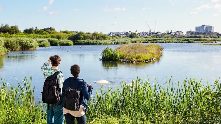 Escape the Bustle: London's Top Relaxing Spots - Riverside Retreats