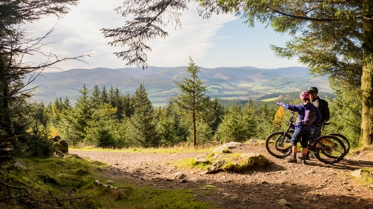 Biking the cycle paths of Glentress Forest