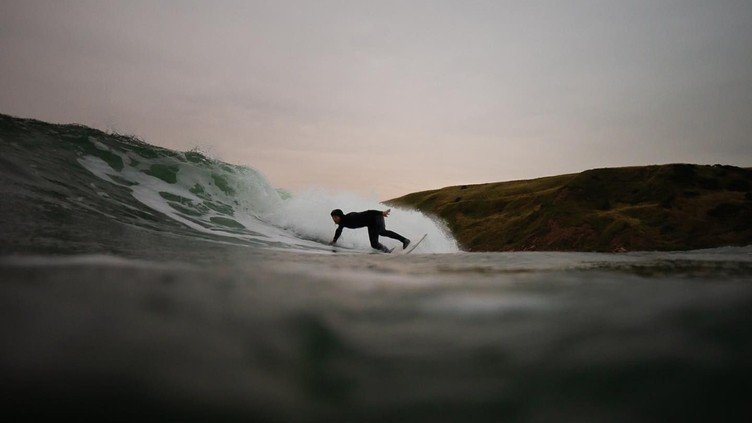 @surfyogijacob surfing at Pease Bay