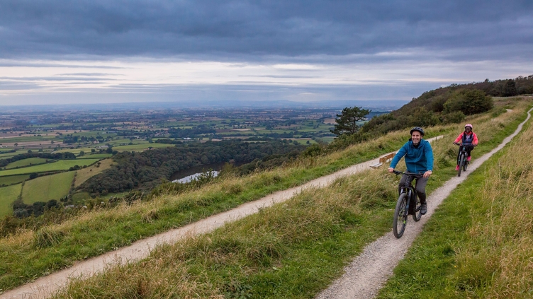 Two cyclists on the North York Moors