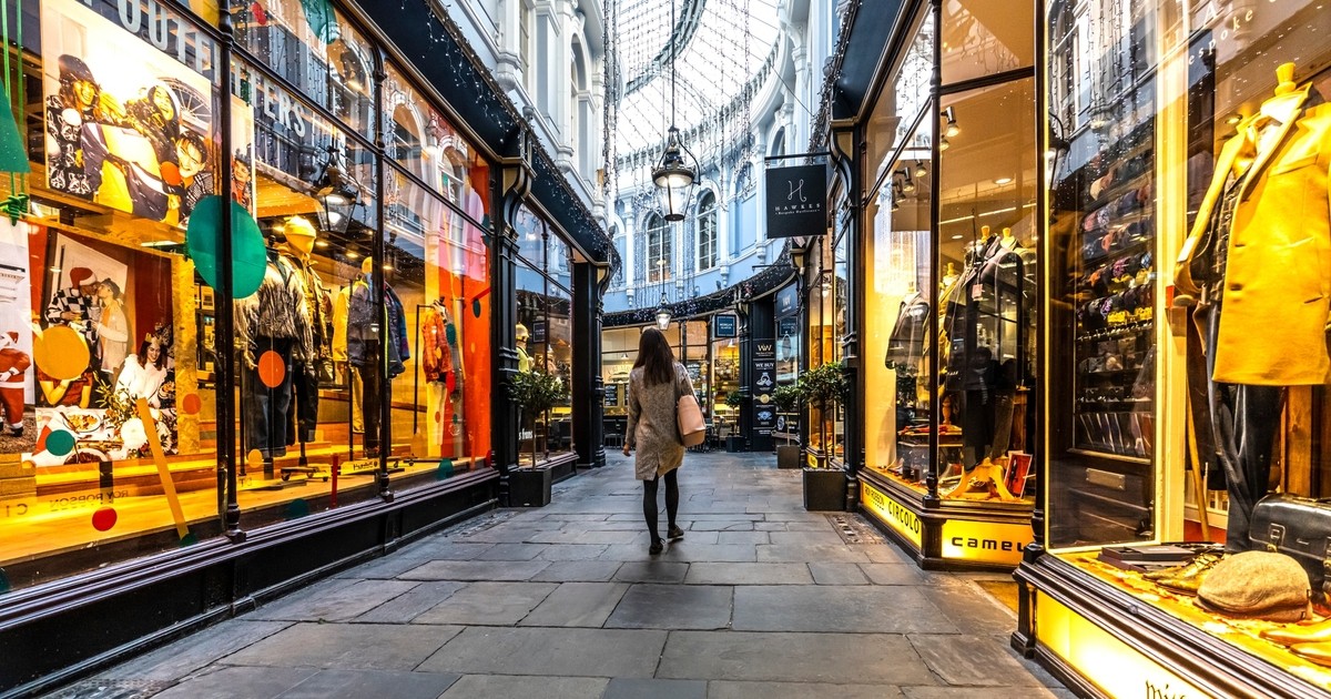 Luxury Shopping in London, Old & New Bond Street 