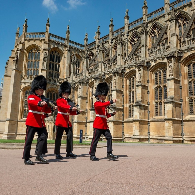 Marschierende Wachen im Schloss Windsor